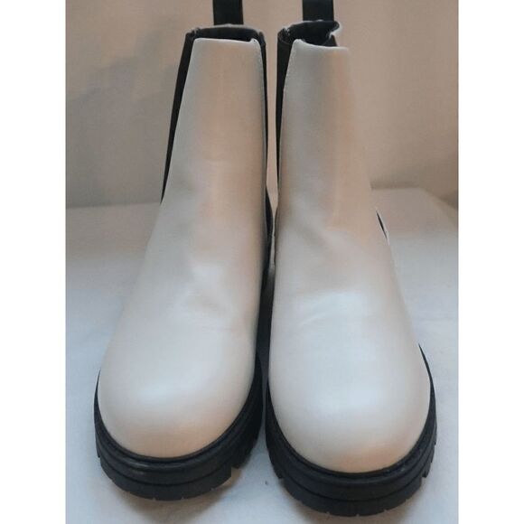 I.N.C. INTERNATIONAL CONCEPTS Women's Brycin Lug Sole Booties 5M - Picture 2 of 7